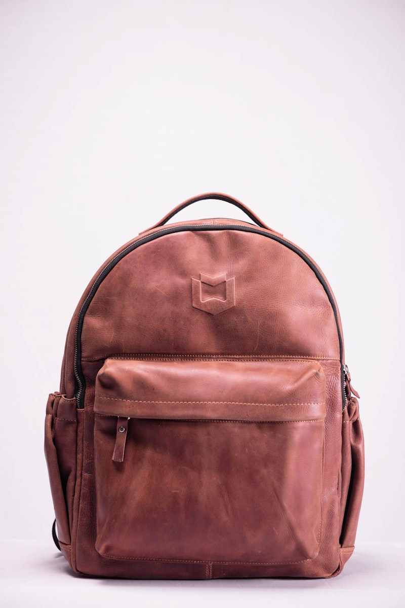 Balo Thời Trang Da Thật Cao Cấp Phong Cách Unisex Minimalist